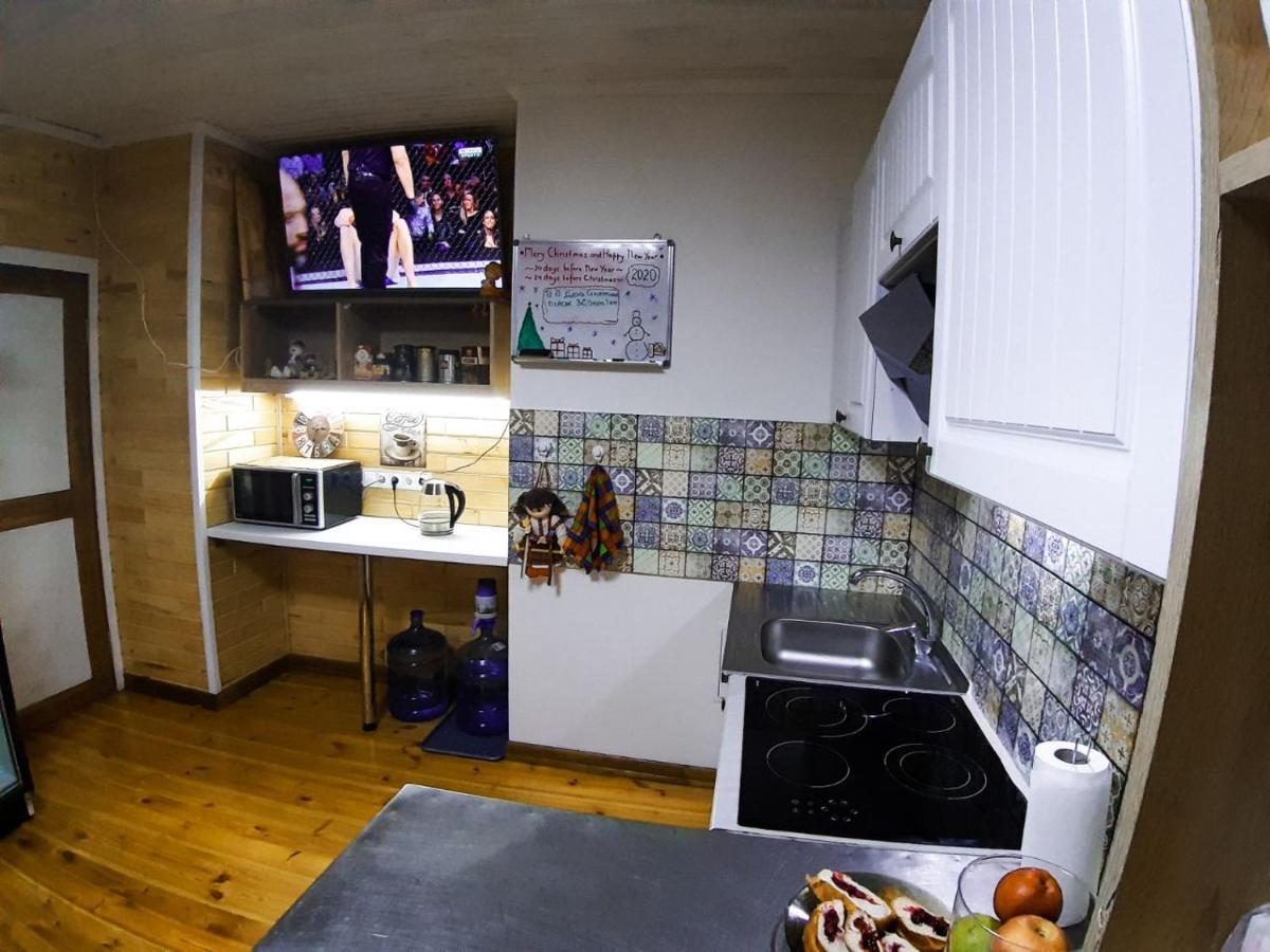 Отель "Swallow House" Tjerkasy Eksteriør billede